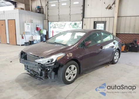 2017 Kia Forte Lx z USA, uszkodzony, nr VIN 3KPFK4A72HE157278